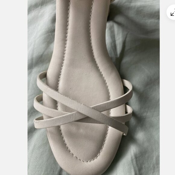 Schutz Womens Ankle Strap Sandal Heels Cream Light Beige Size 7.5 B - Picture 2 of 9